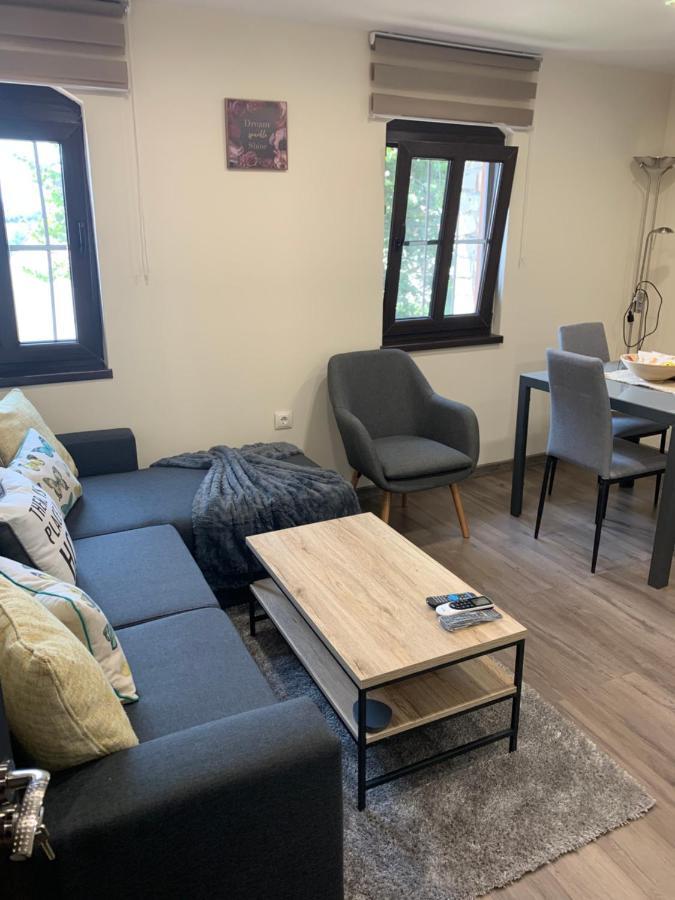 Apartment Zdravets 2, In The Heart Of The Old City Veliko Tarnovo Ngoại thất bức ảnh